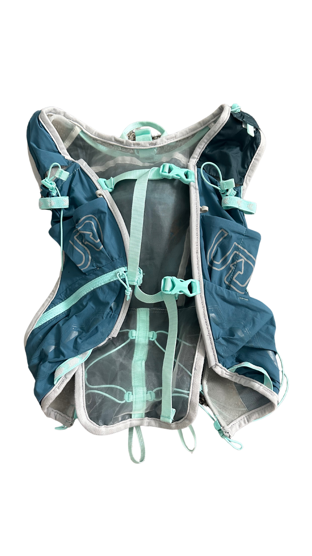 Used Women's Ultimate Direction Mountain Vesta 5.0 Hydration Vest S/M