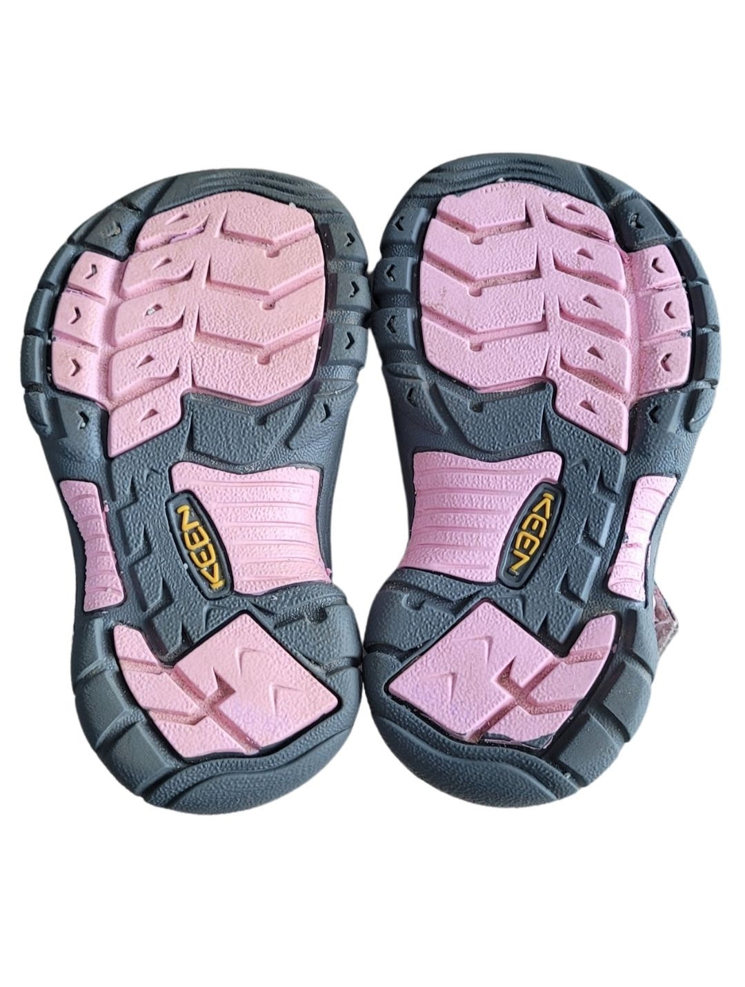 Used Kids Seacamp Water Sandals by KEEN Little Kids' Size 8-Pink with Stripes